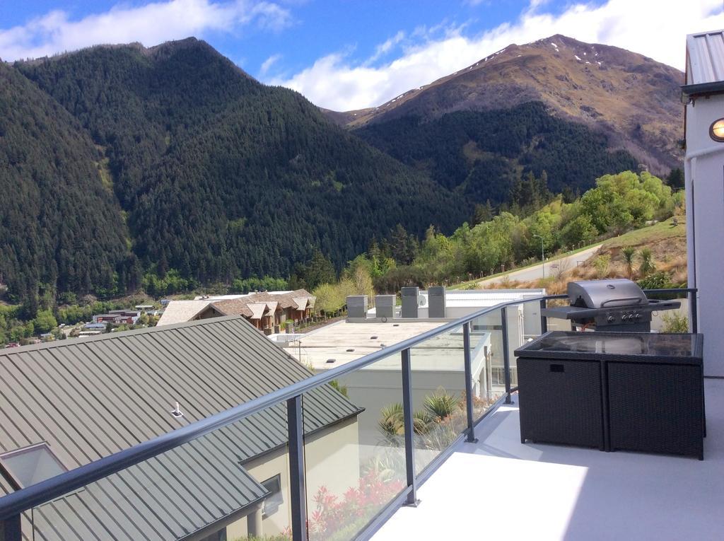 The Queenstown Bothy Exterior foto